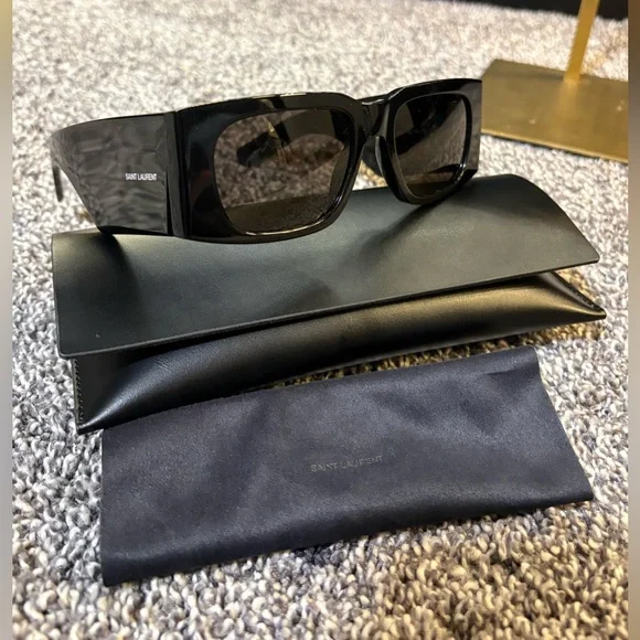 Saint Laurent SL654 Black Sunglasses - Picture 7 of 15